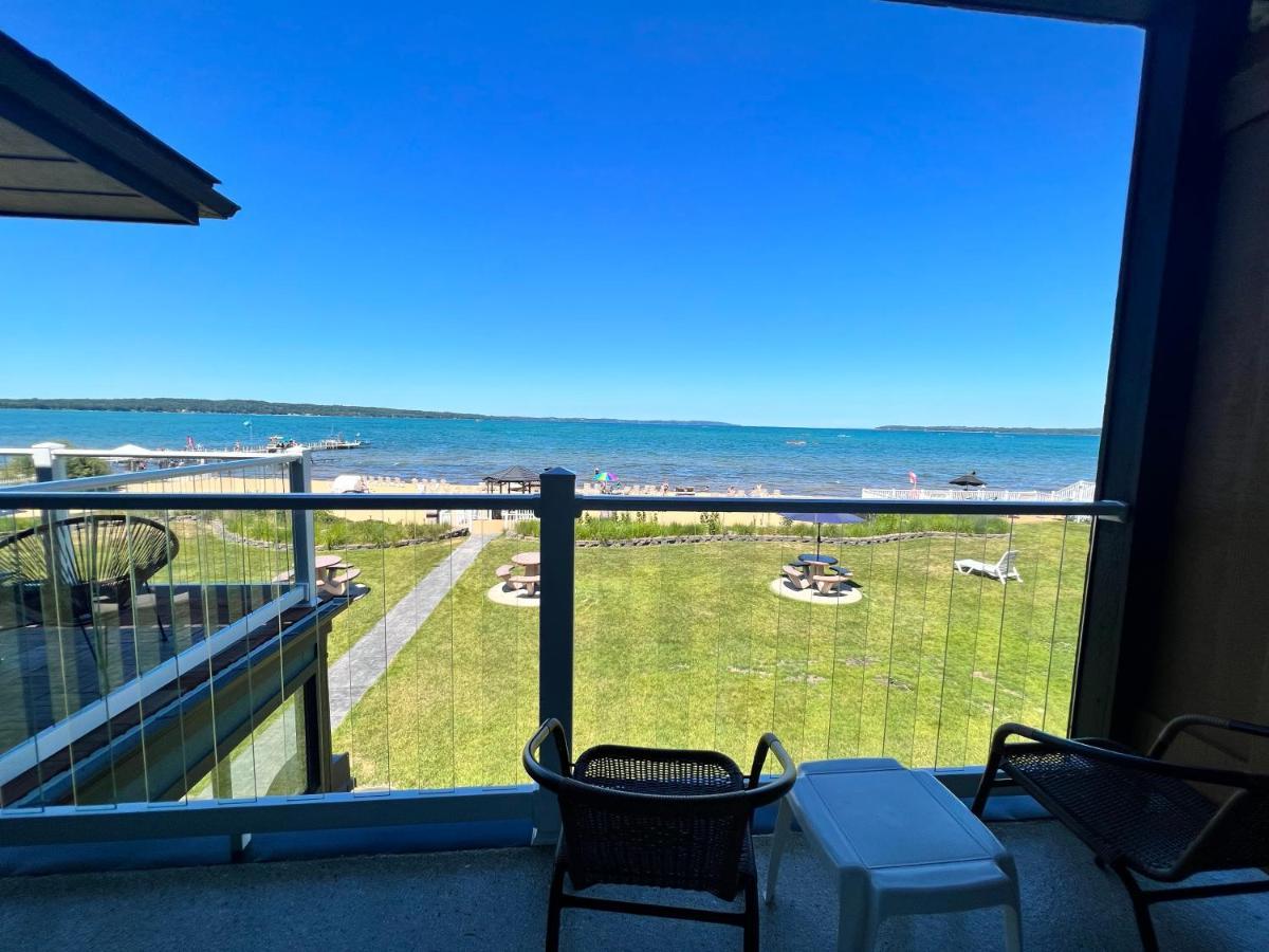 The Beach Haus - Traverse City Exterior photo